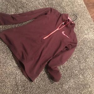 NIKE PRO maroon half zip